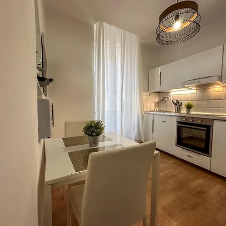 By The Colosseum - White Chic Flats Appartement Rome