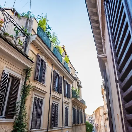 By The Colosseum - White Chic Flats