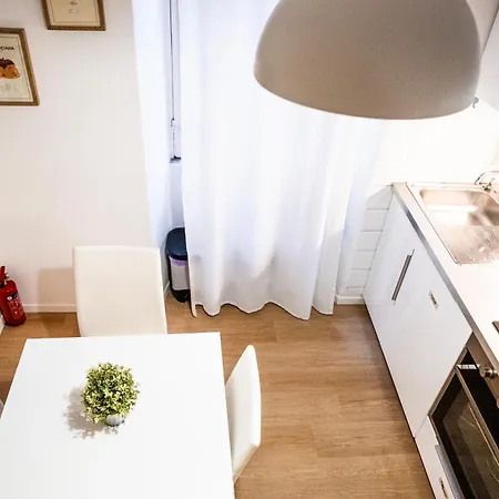 By The Colosseum - White Chic Flats 公寓