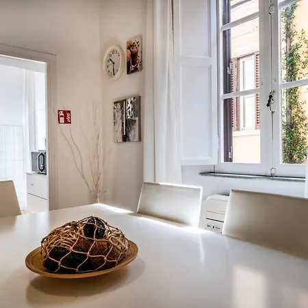 By The Colosseum - White Chic Flats 公寓