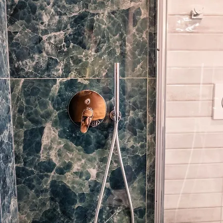 By The Colosseum - White Chic Flats * 罗马