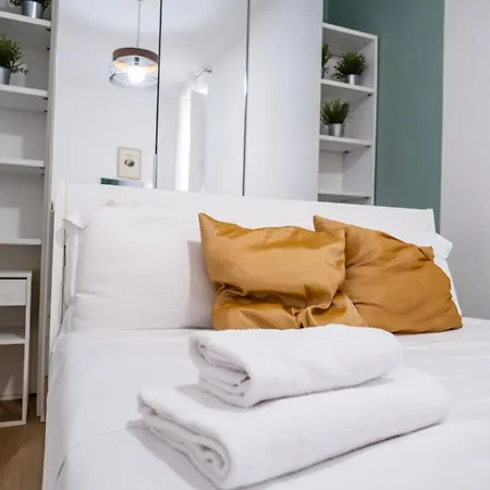 By The Colosseum - White Chic Flats