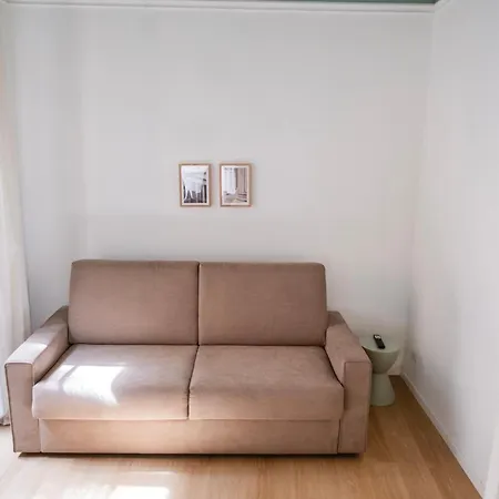 By The Colosseum - White Chic Flats 公寓 罗马