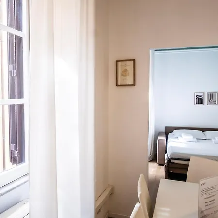Apartamento By The Colosseum - White Chic Flats *